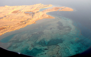 Landzunge an der Südspitze des Sinai (Foto: Eichner-Ramm)