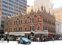 Haighs Chocolates hat in diesem repräsentativen alten Gebäude an der Ecke Rundle Mall-King William Street seinen Sitz