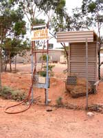 Münz-Wassertankstelle in Coober Pedy