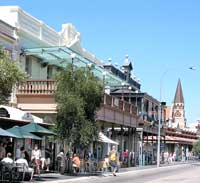 Lifestyle in Fremantle: »Cappuchino Strip«