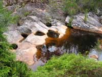 Kleine Bäche durchziehen die Grampians