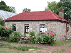 Steincottage im Örtchen Ross