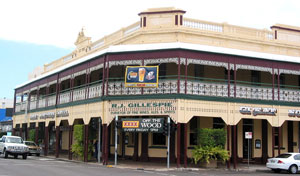 Pub in einem der alten Gebäude von Townsville
