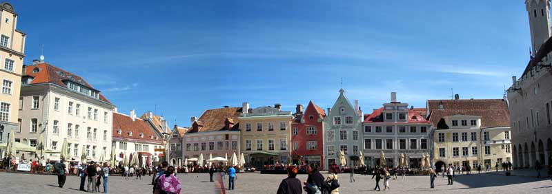 Rathausplatz von Tallinn (Foto: Eichner-Ramm)