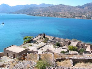 Strategisch günstige Lage: Blick von der Südbastion auf die Mündung der Elounda-Bucht