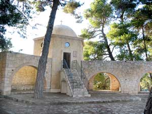 Beinhaus und Gedenkstätte am Kloster Arkadi