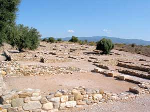 Rekonstruierte Grundmauern des antiken Olynthos