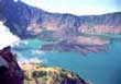 Blick in den Kratersee am Vulkan Rinjani auf Lombok