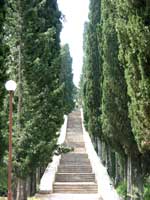 Treppe zur Kirche St. Antun
