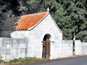 Friedhofskapelle in Sucuraj