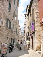 Altstadtgasse in Makarska