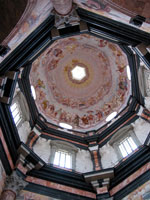 Kuppel der Kirche im Kloster Paaislis (Foto: Eichner-Ramm)