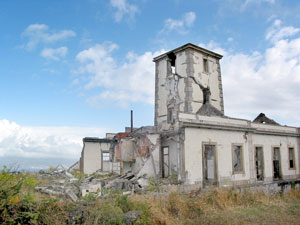 Einsturzgefährdet: Leuchtturm bei Ribeirinha (Foto: Eichner-Ramm)