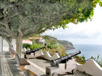 Aussicht aufs Meer vom Kirchenvorplatz in Lajes (Foto: Eichner-Ramm)