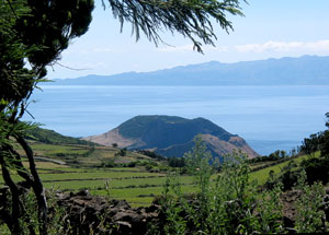 Blick zum Morro Grande vom Aussichtspunkt im Naturschutzpark Sete Fontes (Foto: Eichner-Ramm)