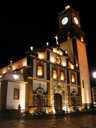 São-Sebastiao-Kirche bei Nacht (Foto: Eichner-Ramm)