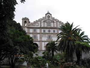 Blick auf das ehemalige Franziskanerkloster vom Jardim Público aus gesehen (Foto: Eichner-Ramm)