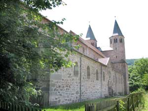 Über 900 Jahre alt: Klosterkirche Bursfelde Über 900 Jahre alt: Klosterkirche Bursfelde