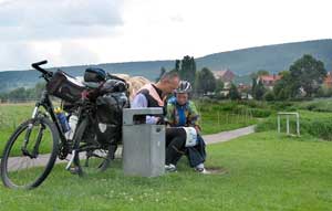 Pause am Weserradweg bei Hemeln Pause am Weserradweg bei Hemeln