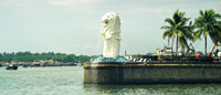 Der Merlion, halb Löwe, halb Fisch, ist das Wahrzeichen Singapurs