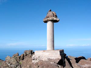 Gipfelsäule auf der La Meríca-Hochebene