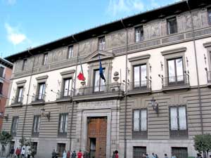 Palacio de los Duques de Uceda: Militärisches Hauptquartier in der Calle Mayor