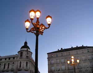 Abendstimmung auf der Plaza Jacinto Benavente