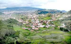 Las Mercedes und La Laguna (im Hintergrund)