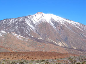 Auf den Pico del Teide führt eine Drahtseilbahn hinauf, auf den Gipfel geht es nur mit Genehmigung Auf den Pico del Teide führt eine Drahtseilbahn hinauf, auf den Gipfel geht es nur mit Genehmigung