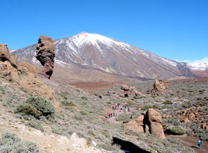 Landschaft bei den Roques de García zu Füßen des Pico del Teide