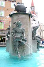 Fischbrunnen am Marienplatz: Hier fand einst der Fischmarkt statt