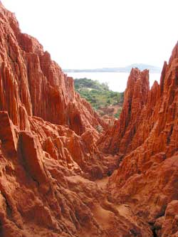 Roter Fels aus Sand bei Mui Ne