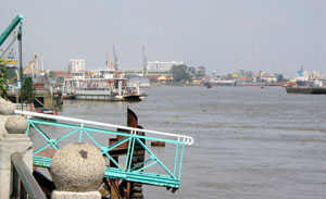 HoChiMinh-City (Saigon) liegt am Saigon-River